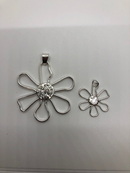 Mother/Daughter Flower Necklace
