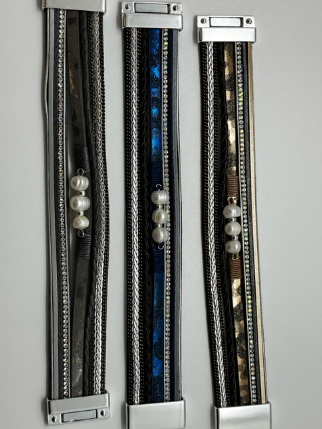 Magnetic Pearl Bracelet